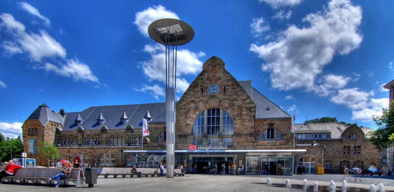 Am Bahnhof Aken